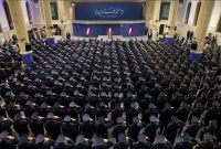 رهبر انقلاب: نباید با آمریکا مذاکره کرد