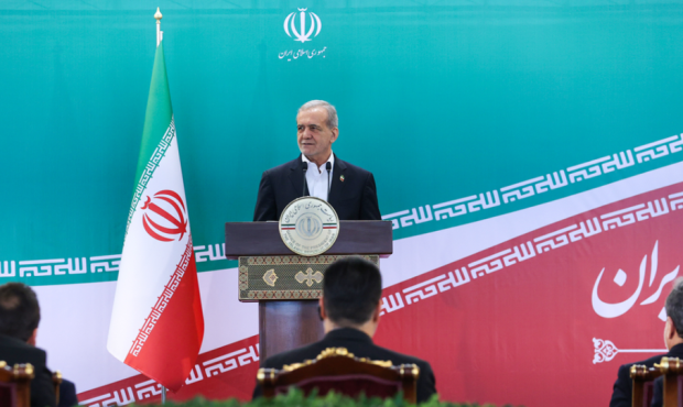 پزشکیان: در دکترین ایران قتل عام انسان‌ها پذیرفته نیست